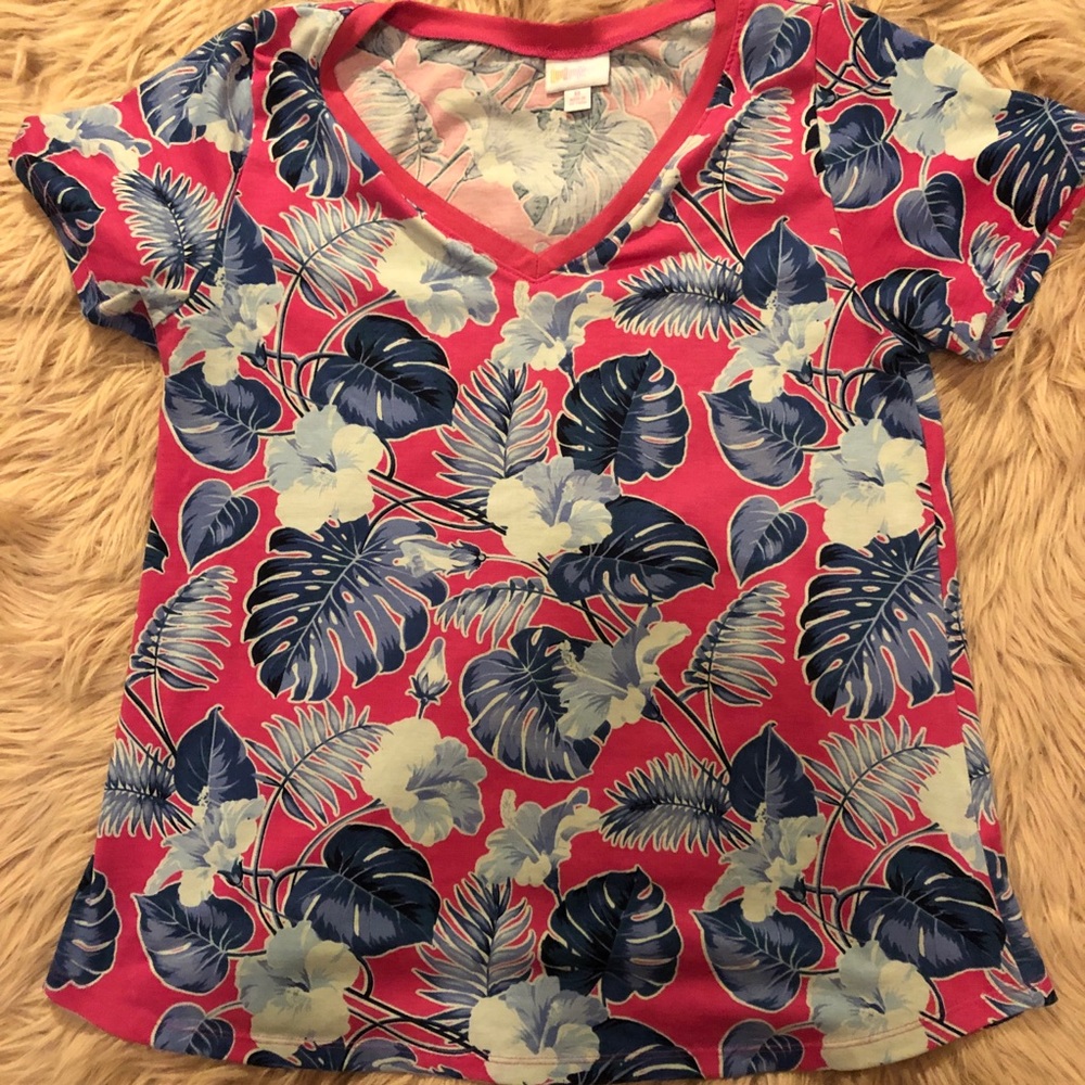 LLR V NECK TOP